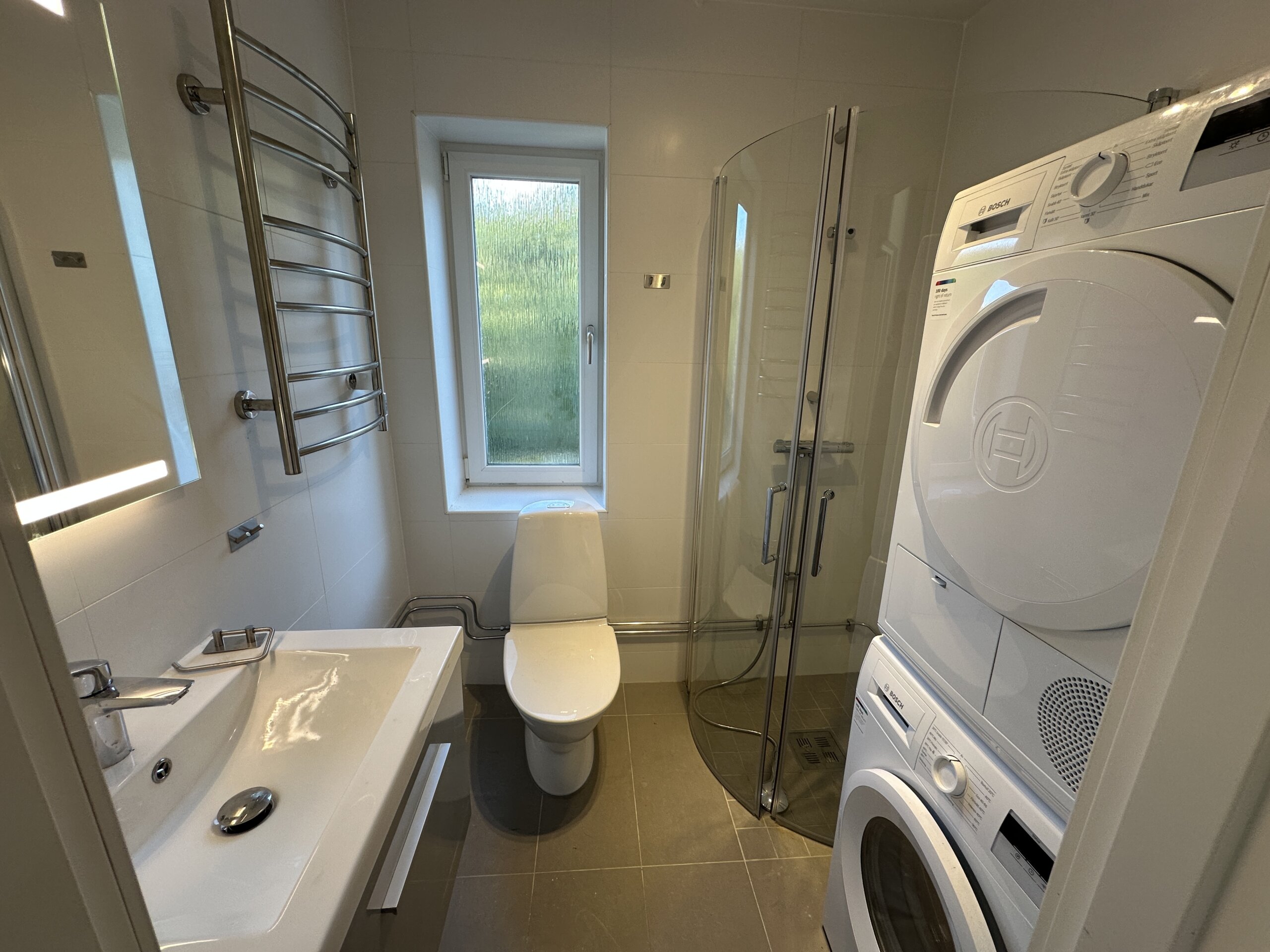 20251002_100159479_iOS