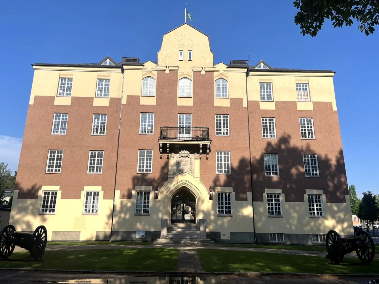 hela-framsidan