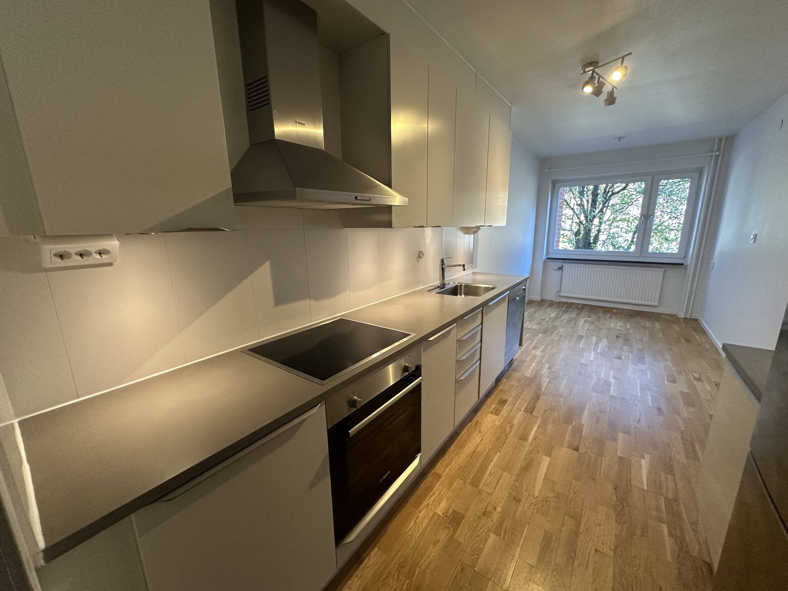 20251002_094636262_iOS