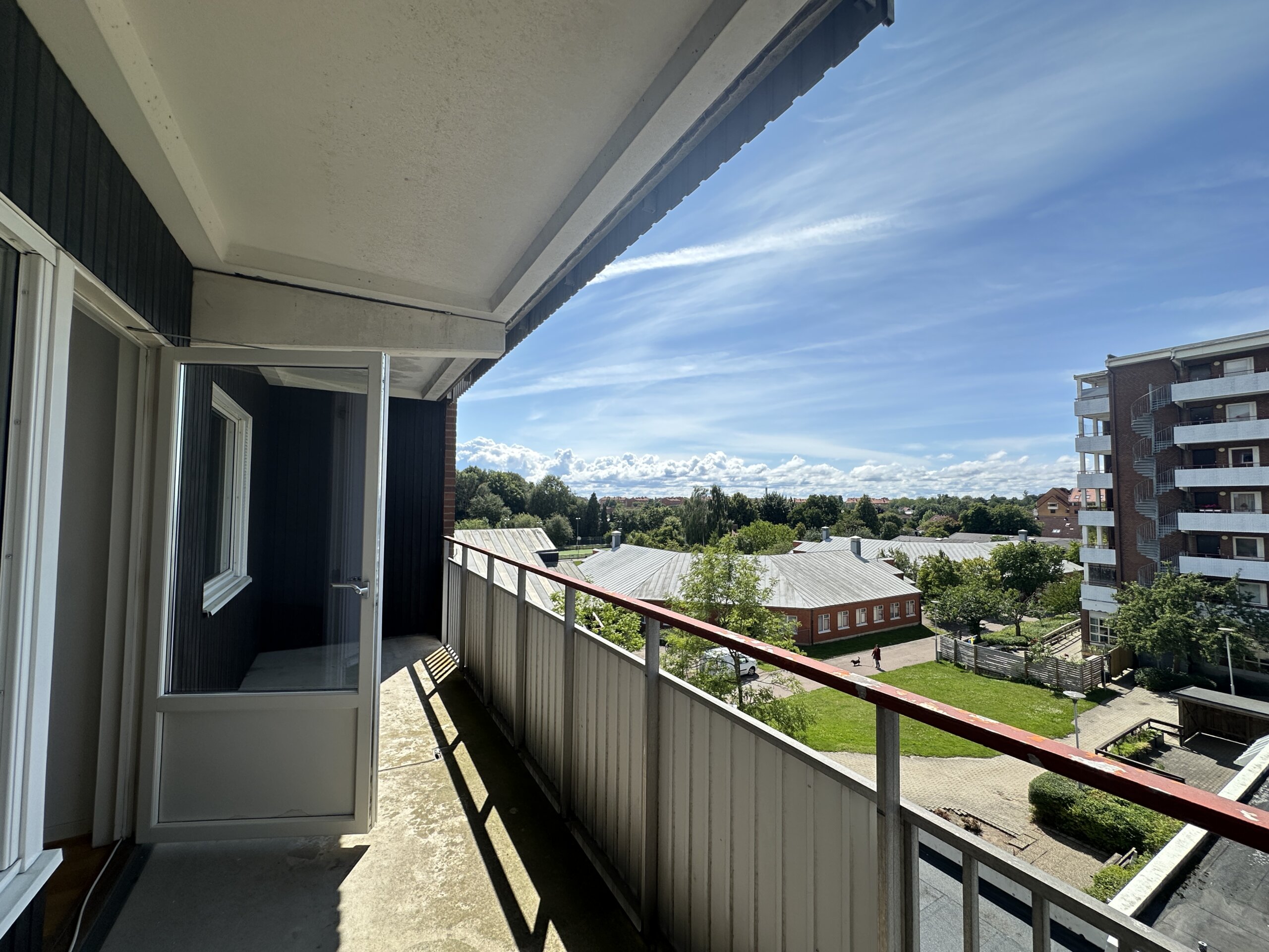 20250709_124241342_iOS