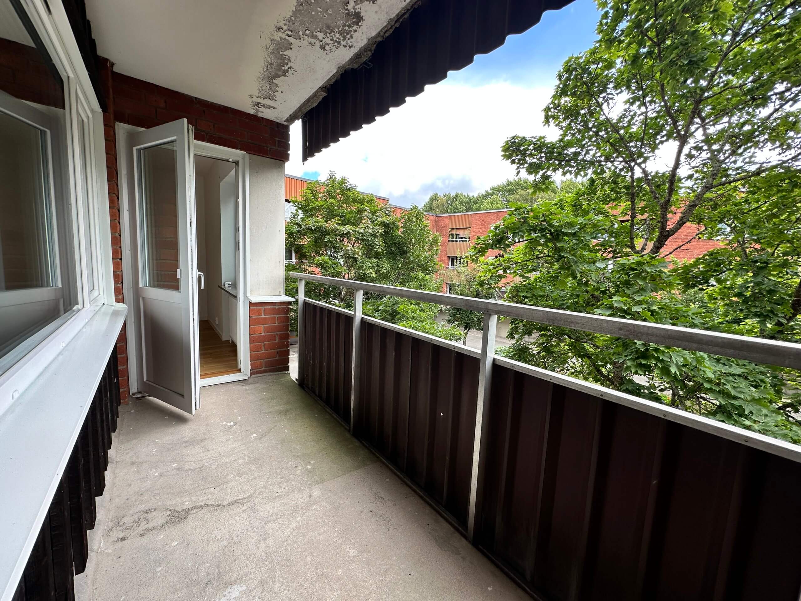 20250806_085546507_iOS