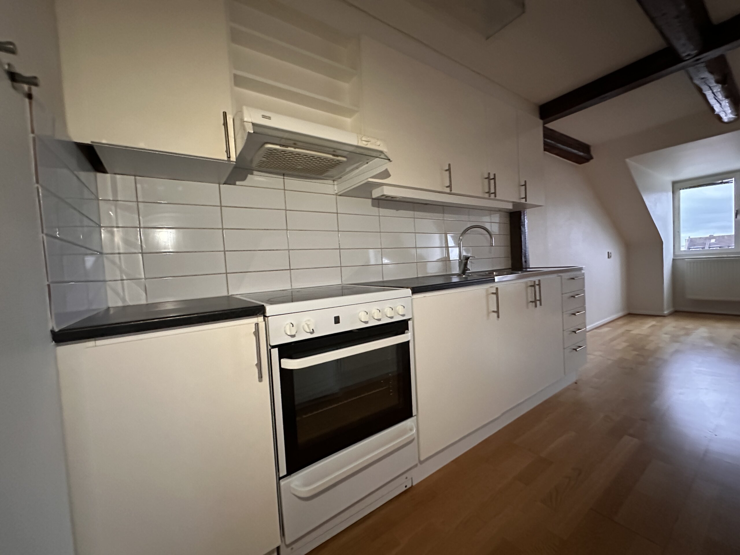 20251208_134234345_iOS