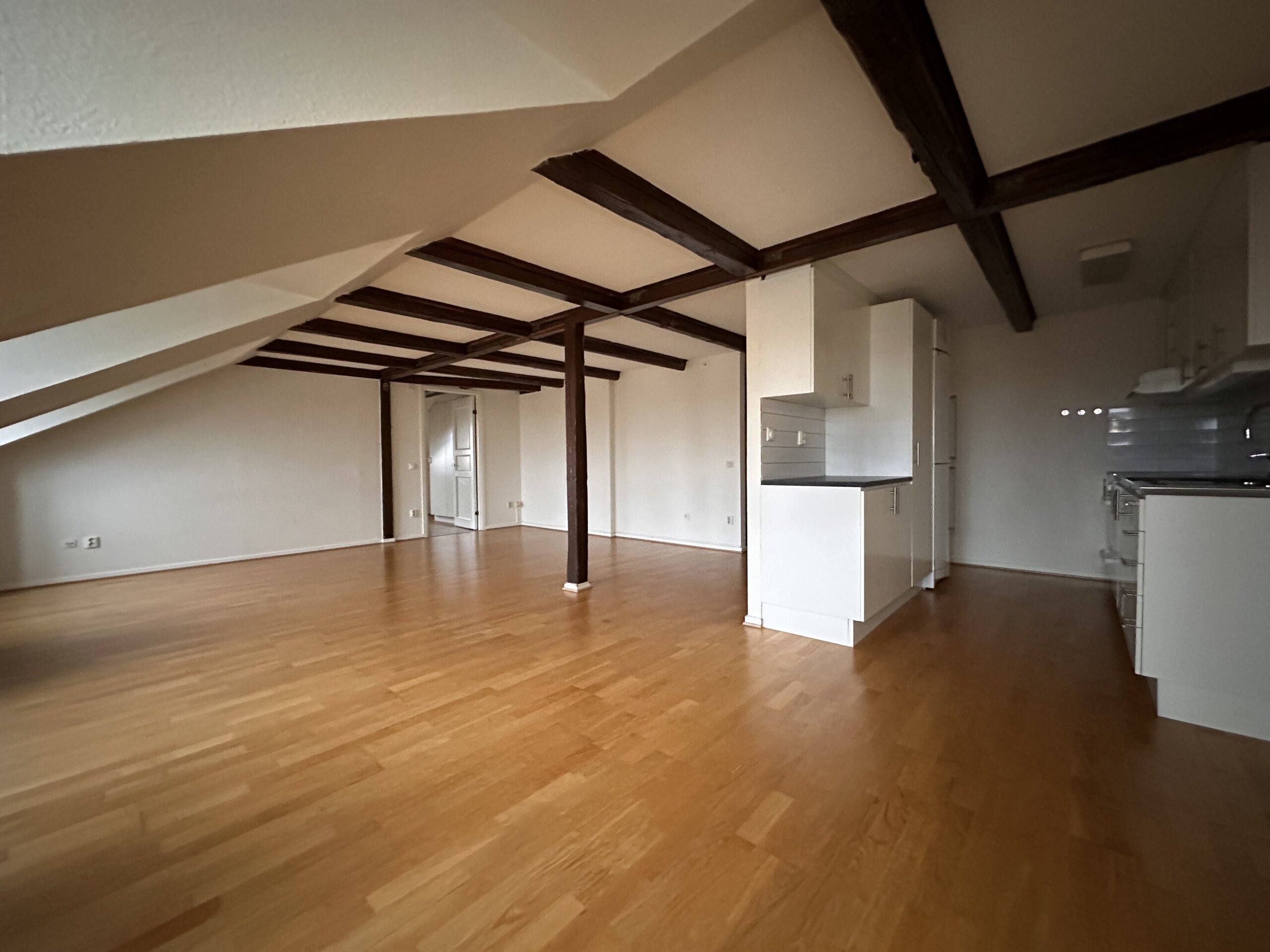 20251208_134302940_iOS