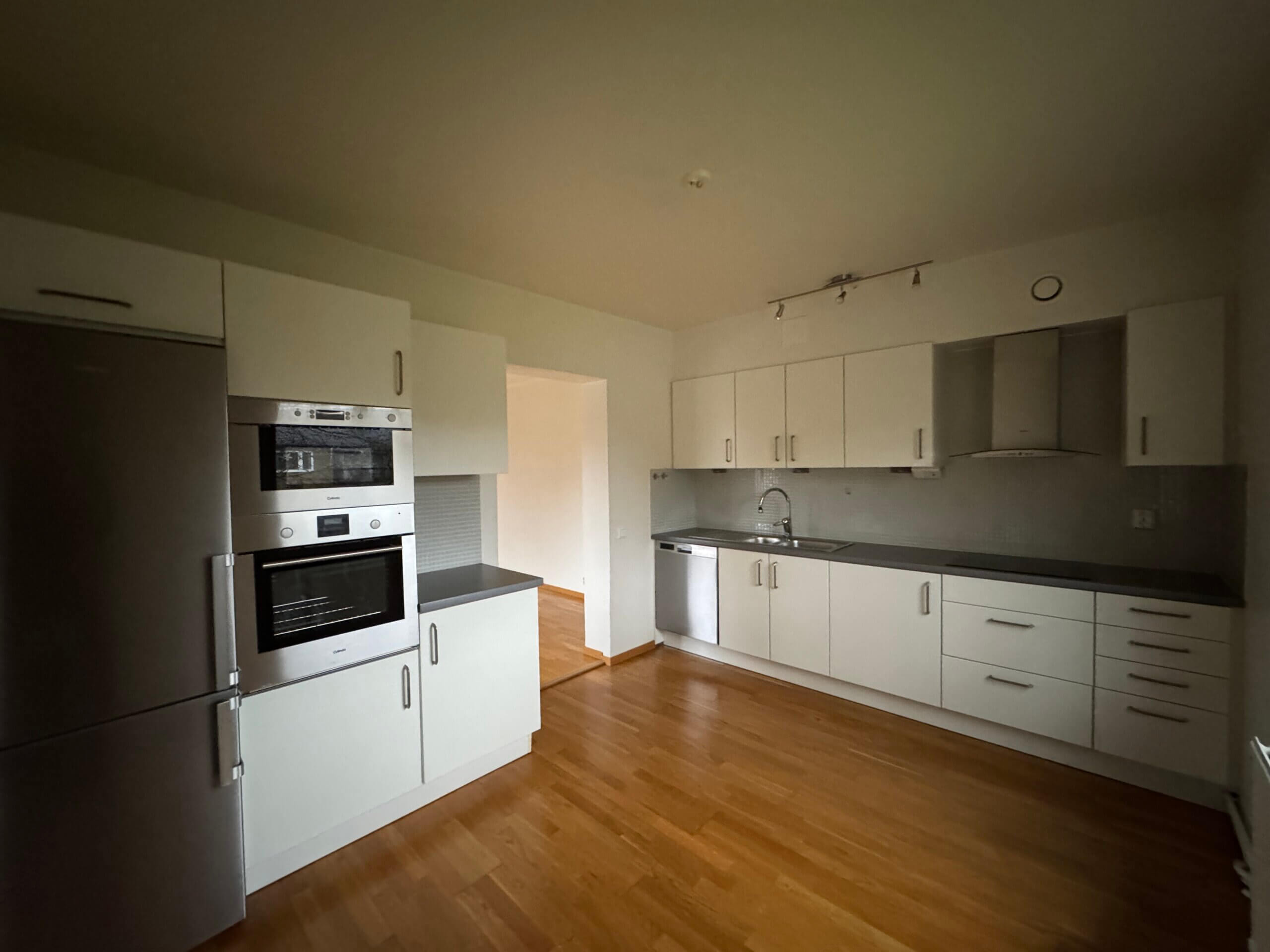 20251211_103710995_iOS-scaled