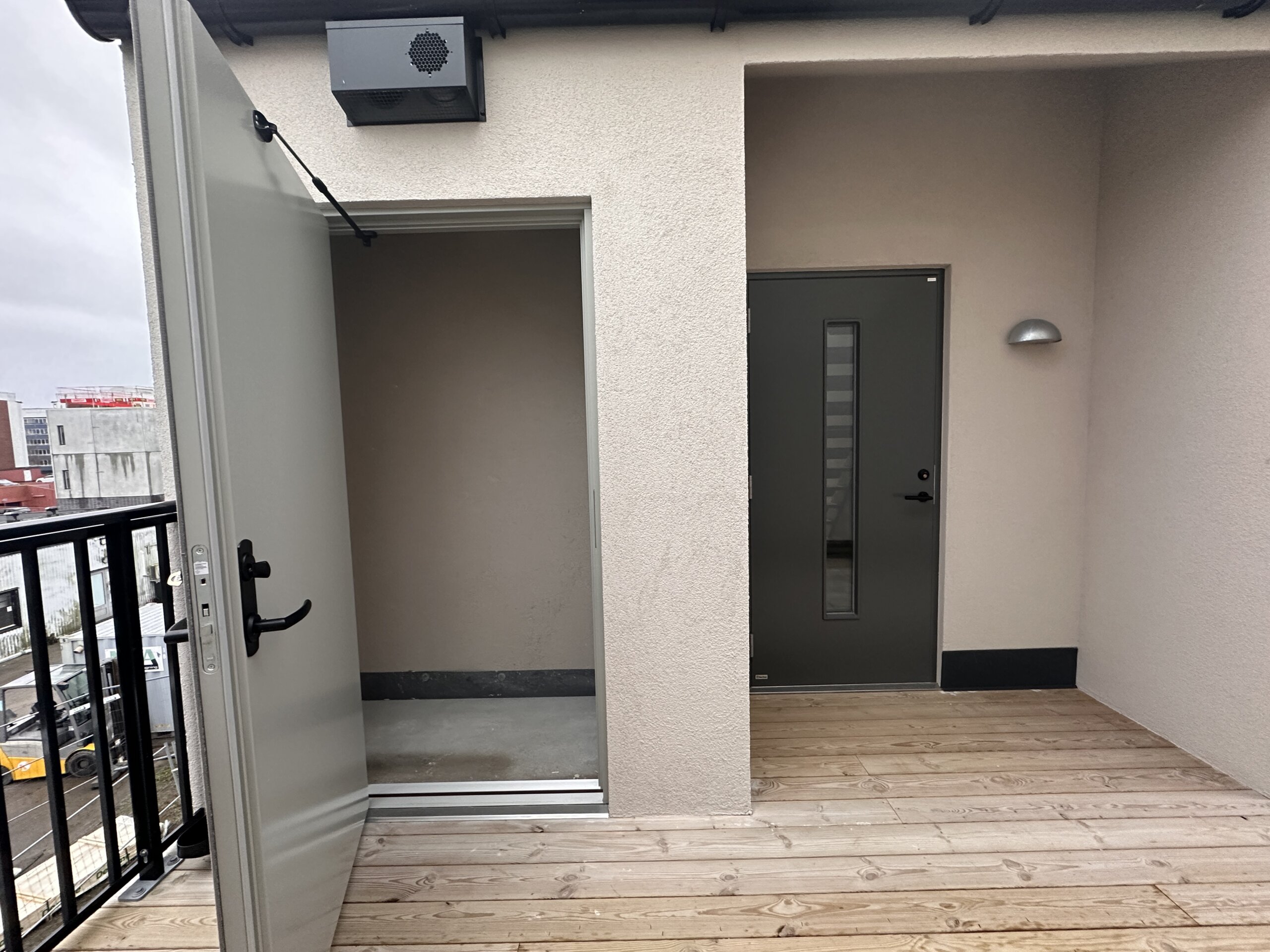 20251211_122508556_iOS