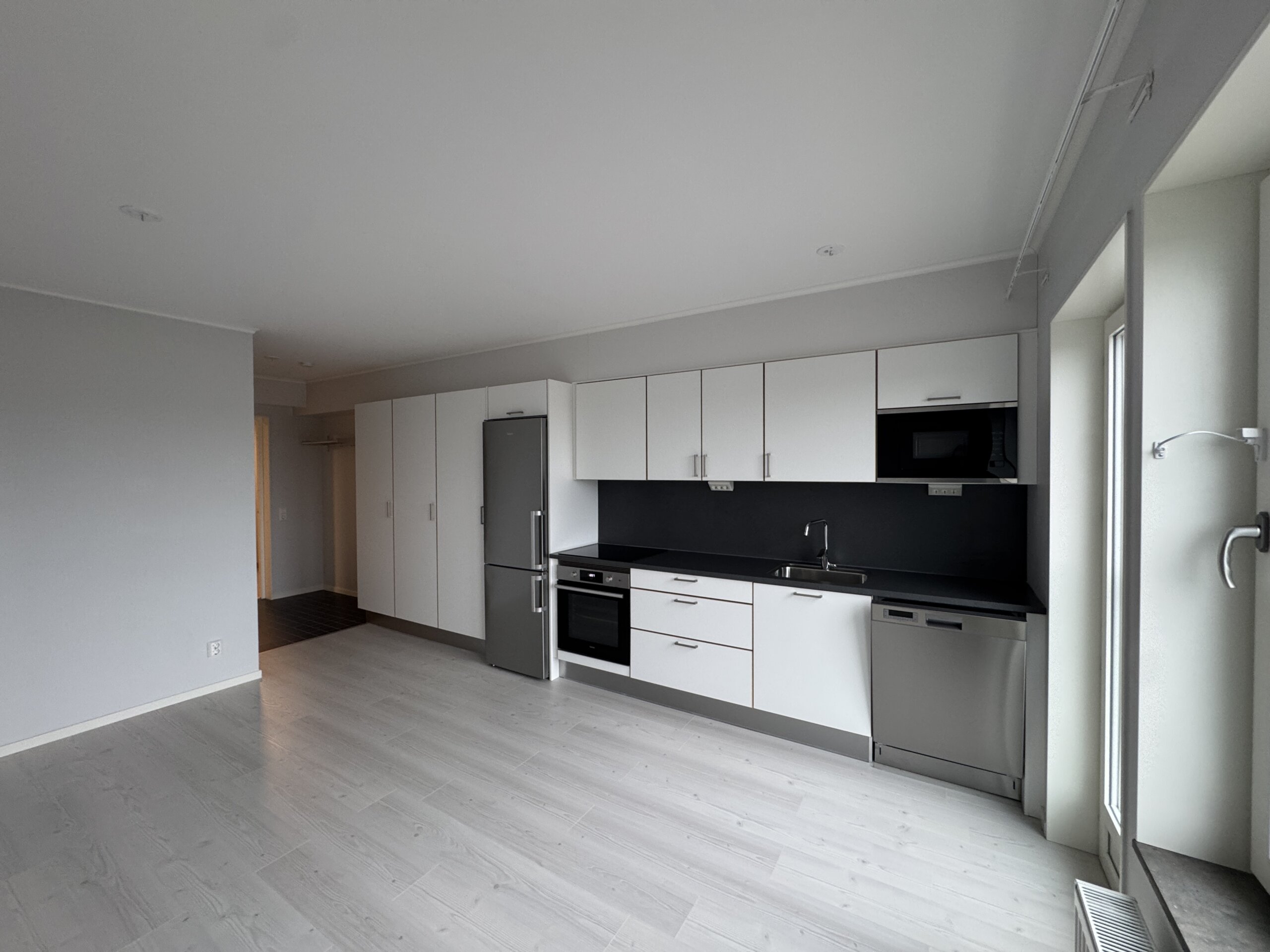 20251218_102646112_iOS