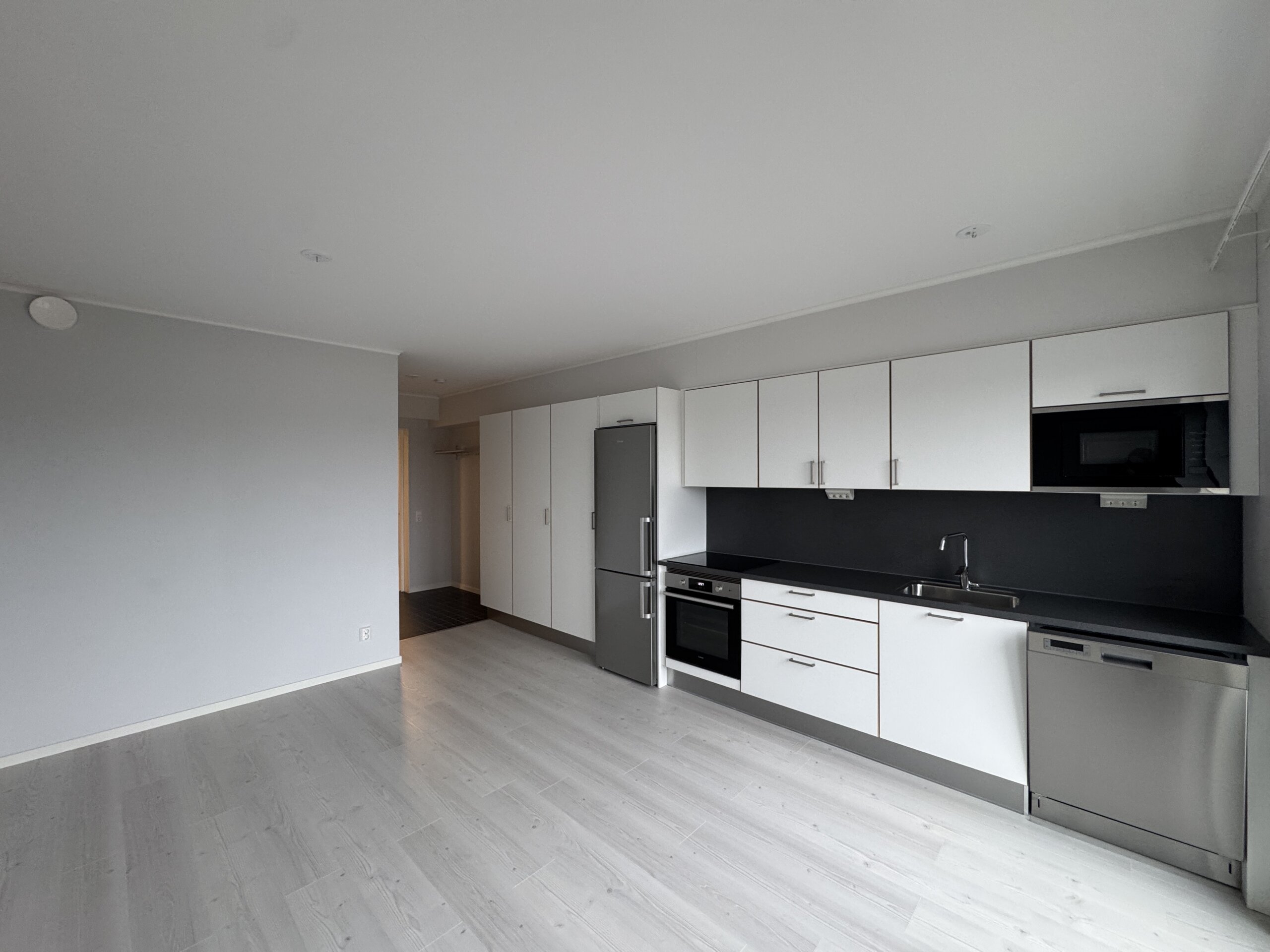 20251218_102648579_iOS