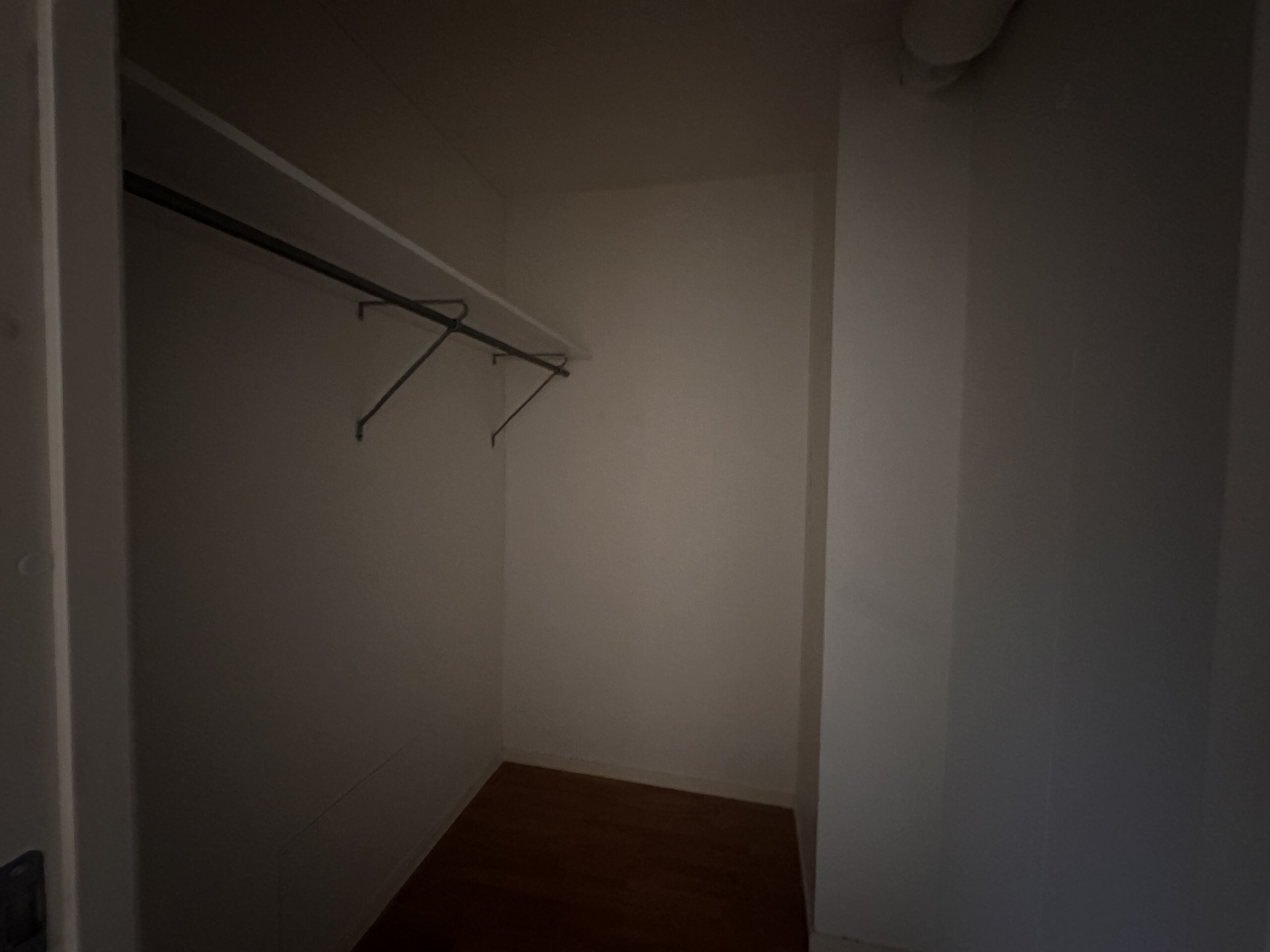 20251205_112952104_iOS