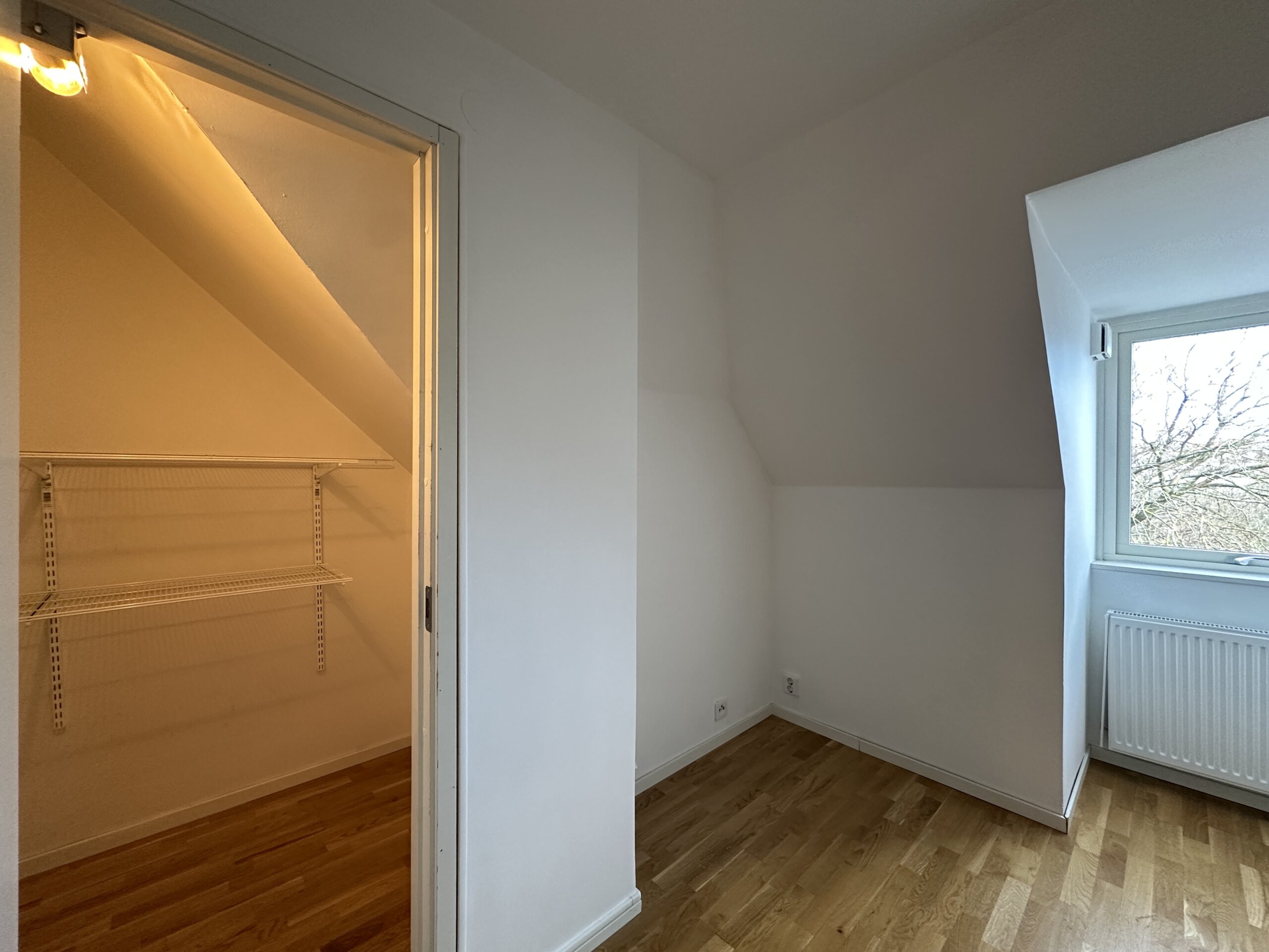 20260304_122801428_iOS