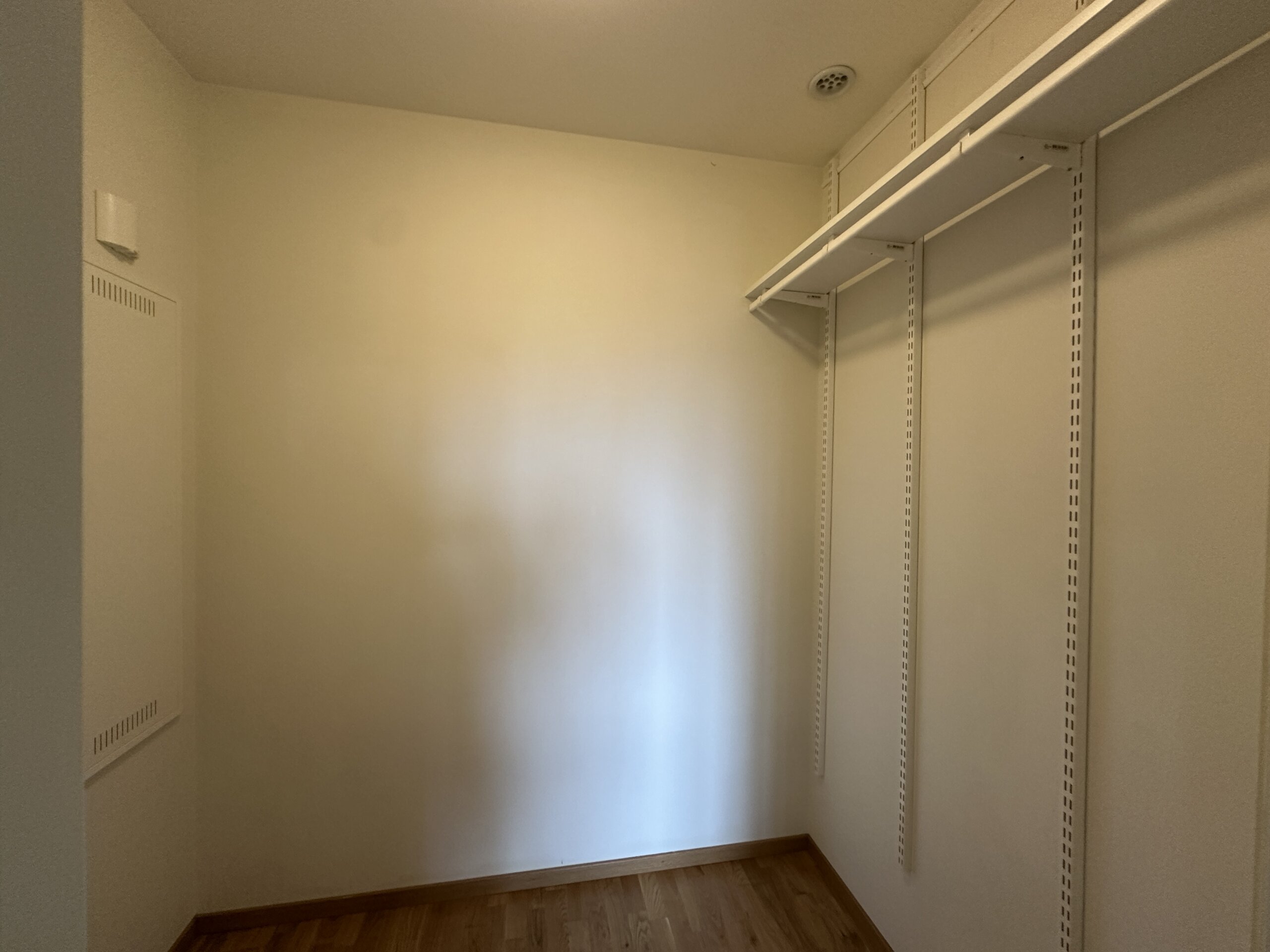 20260413_063809639_iOS