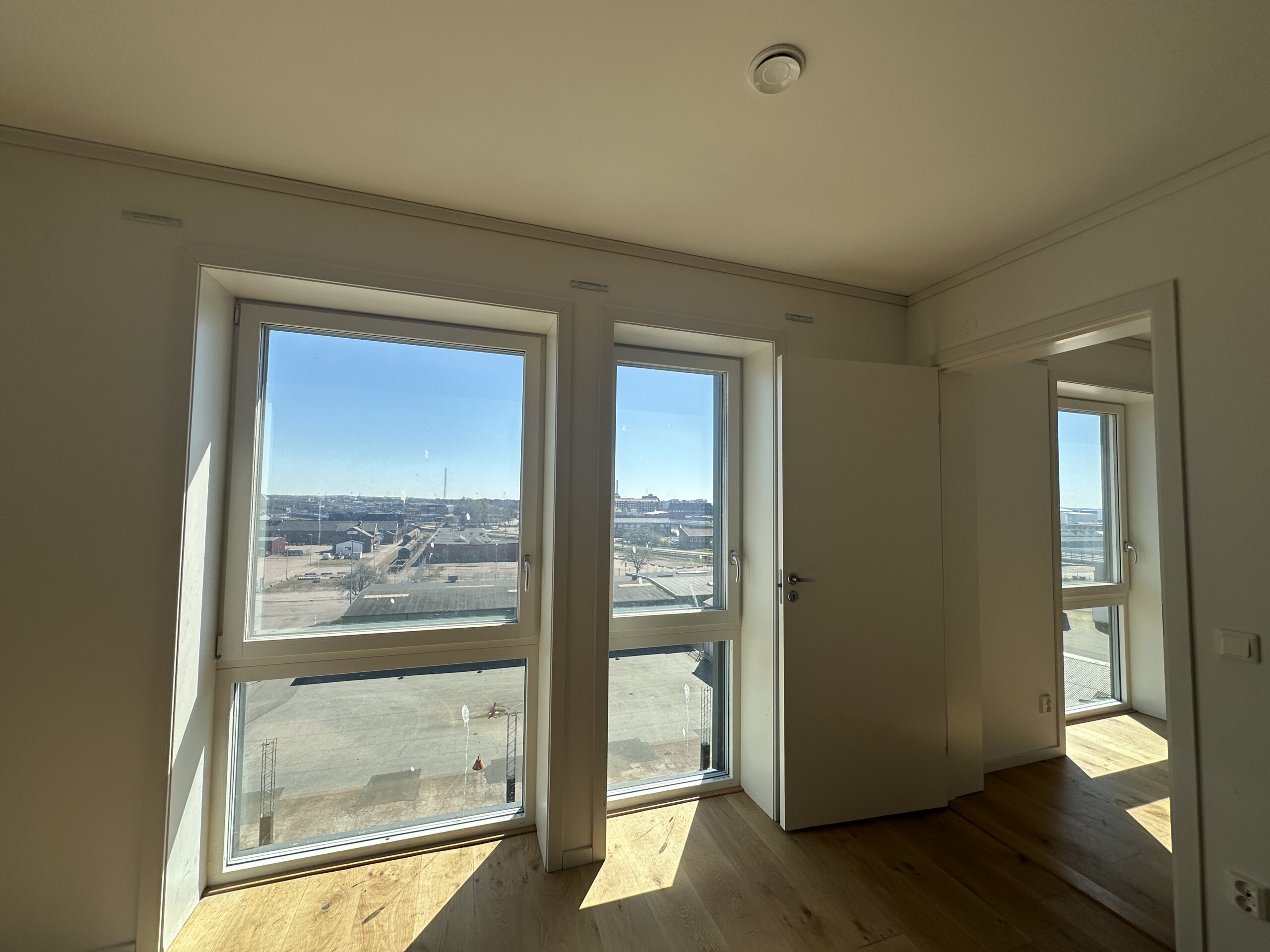 20260421_115012747_iOS