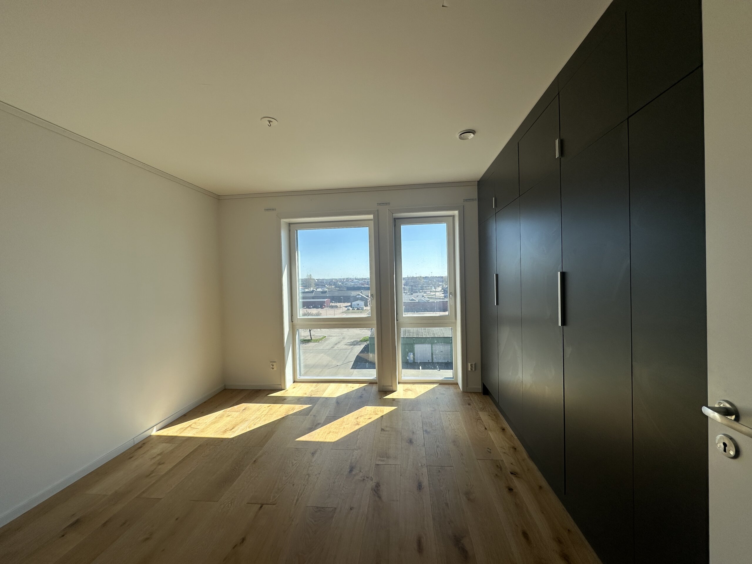 20260421_115039695_iOS