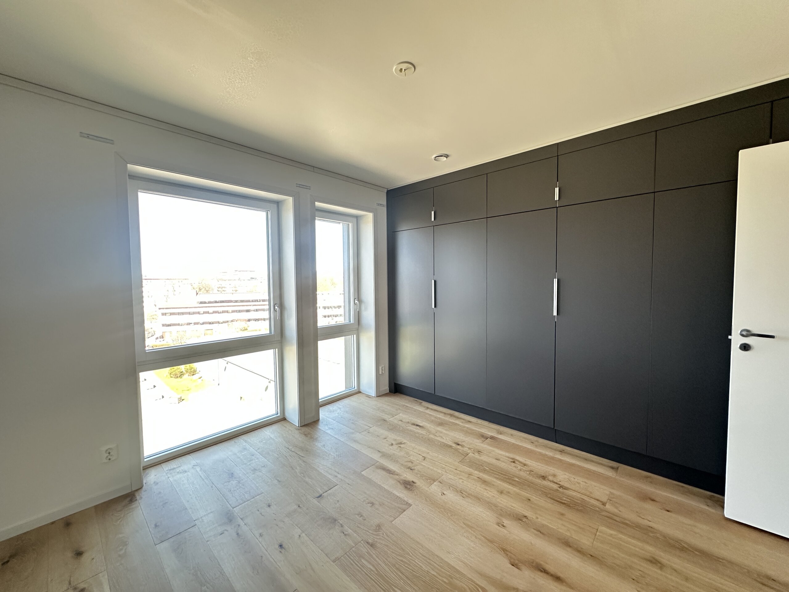 20260421_115713482_iOS