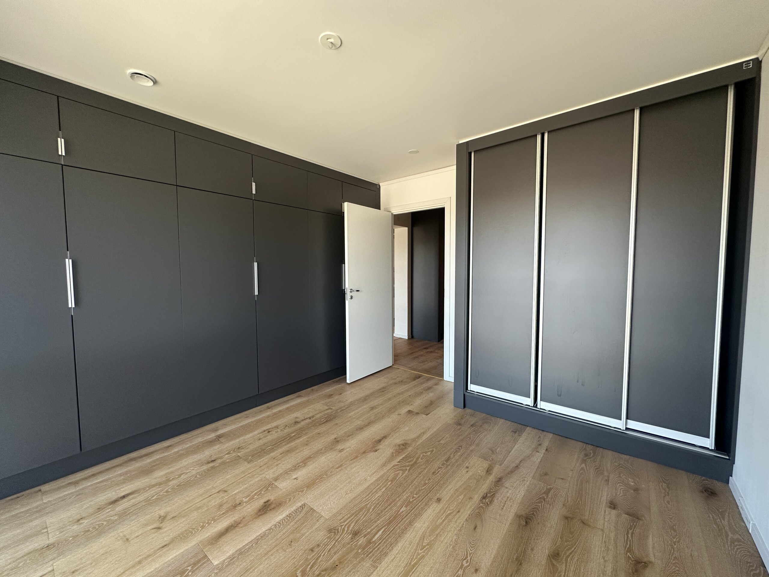 20260421_115723998_iOS