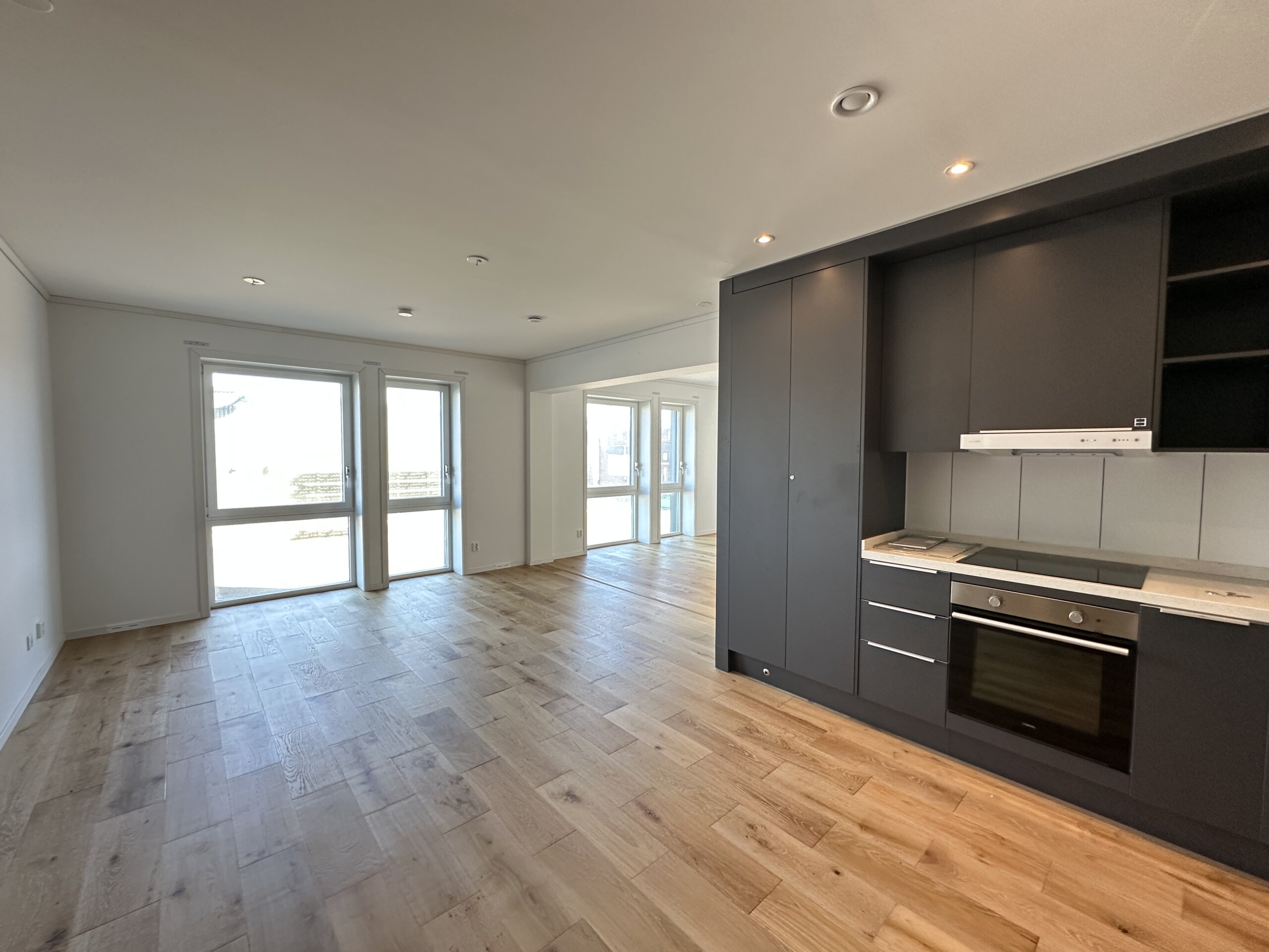 20260422_074458988_iOS