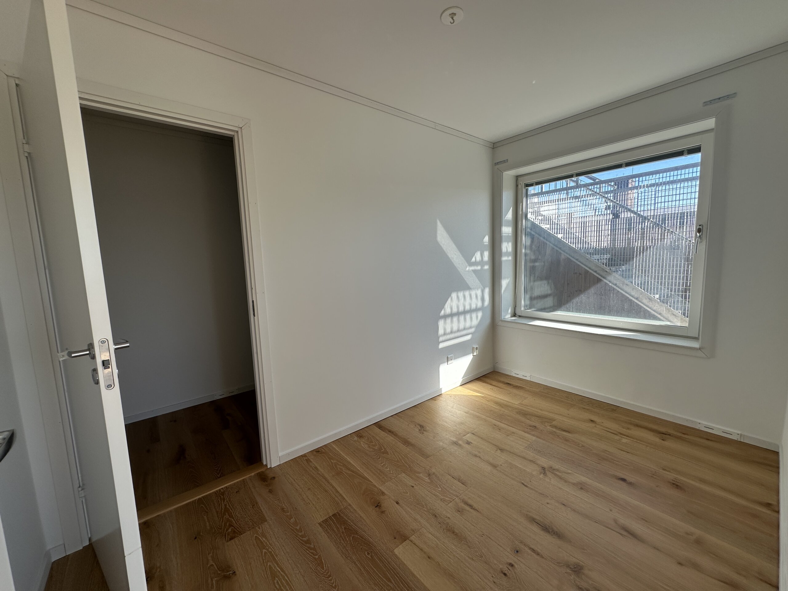 20260422_075042001_iOS