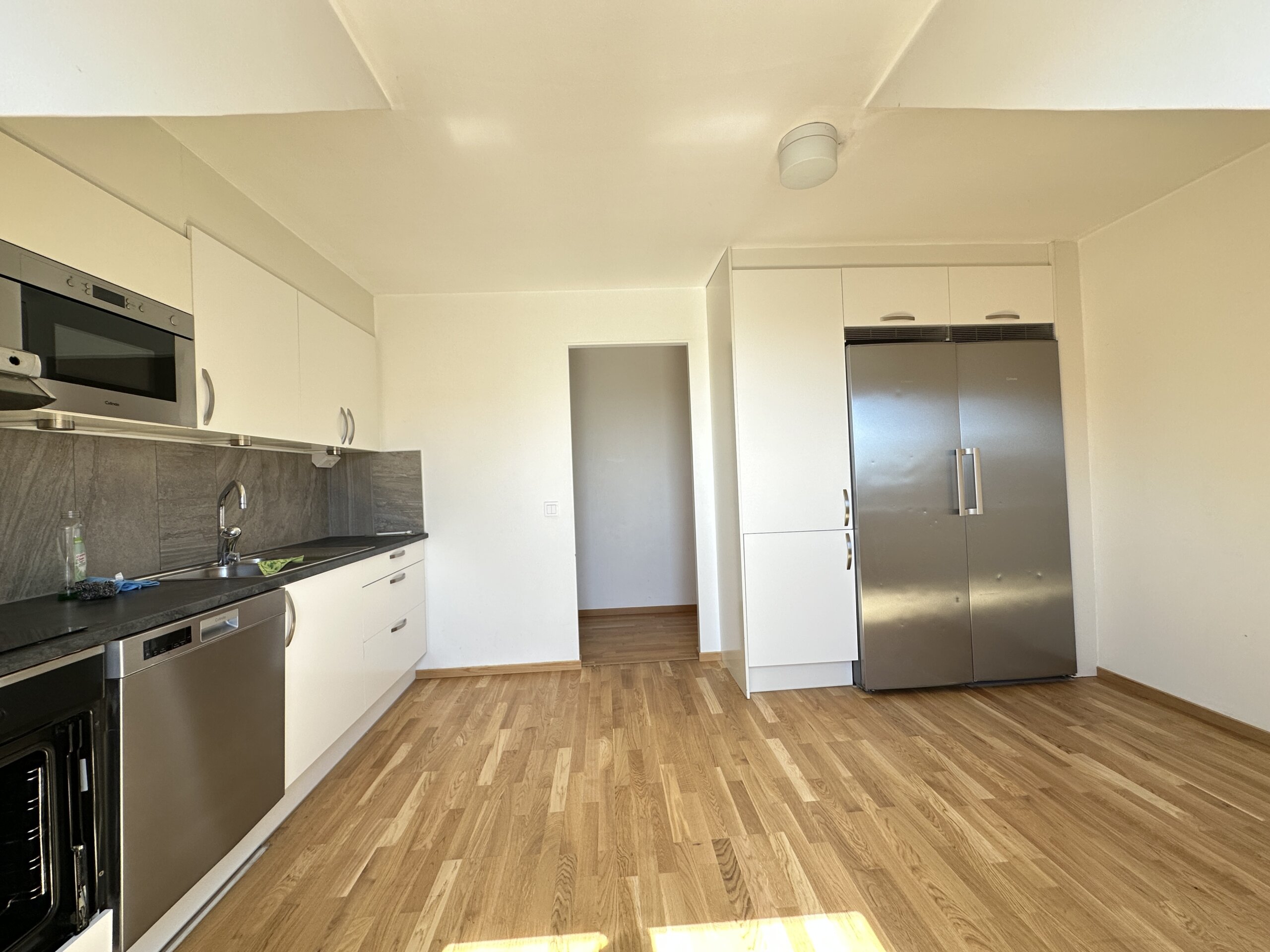 20260423_105519624_iOS