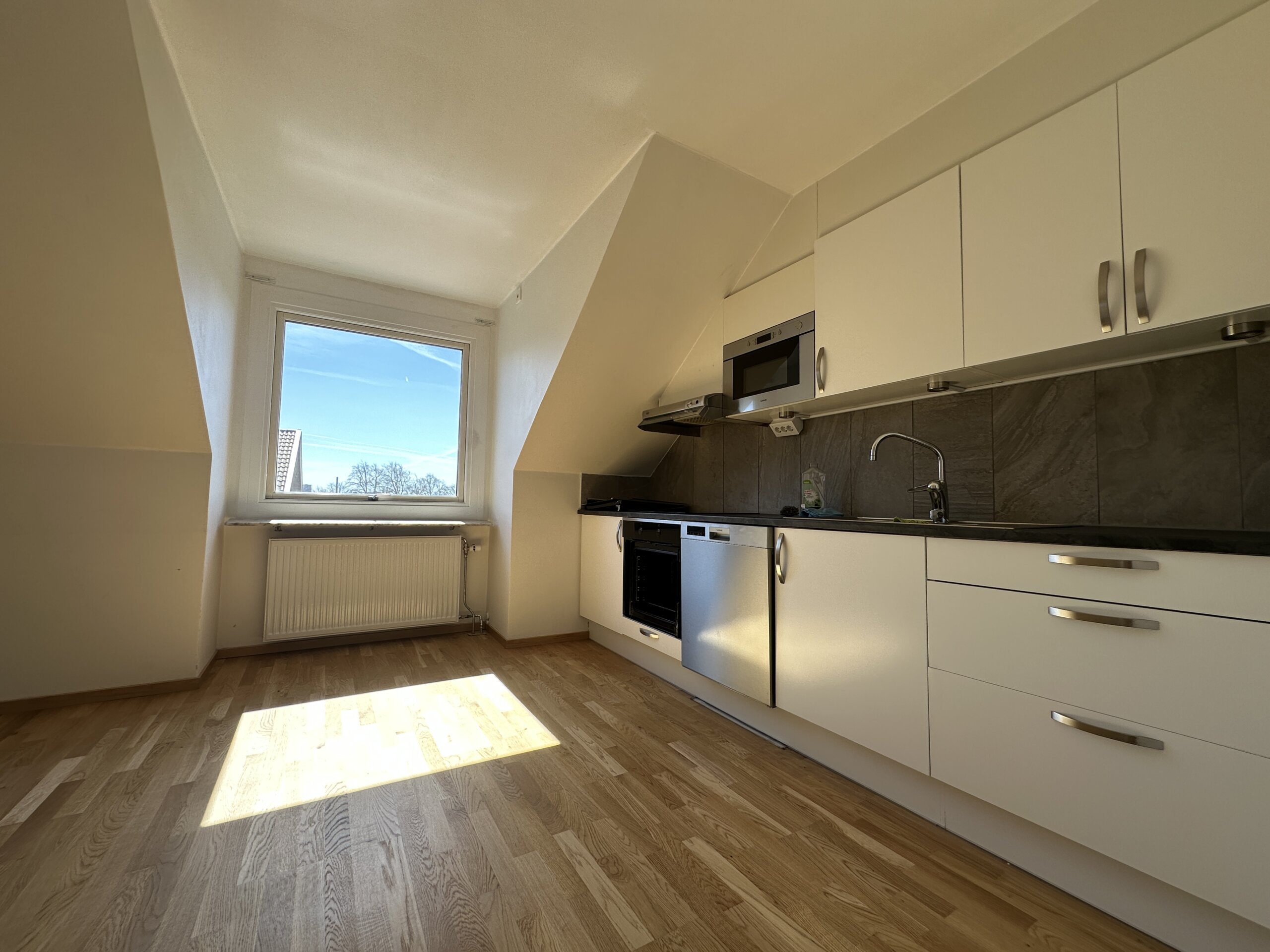 20260423_105725421_iOS