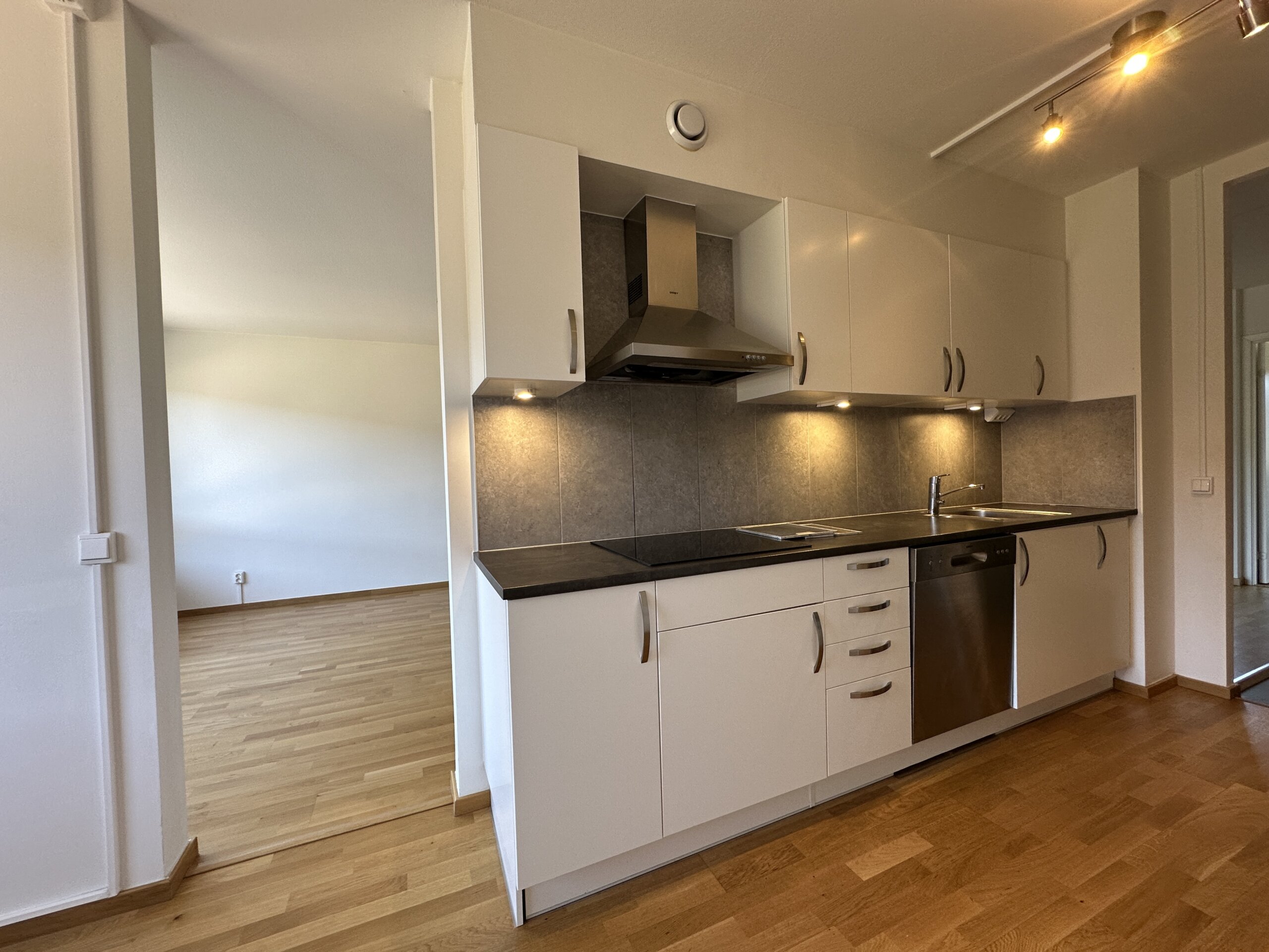 20260423_111619525_iOS